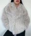Abrigo gris peludo para mujer con cuello solapa, suave, elegante y abrigador kadenkas.com