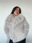 Abrigo gris peludo para mujer con cuello solapa, suave, elegante y abrigador kadenkas.com