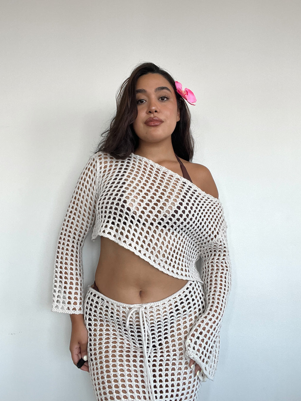 conjunto tejido de algodón color crudo de mujer con top manga larga y falda larga calada estilo boho