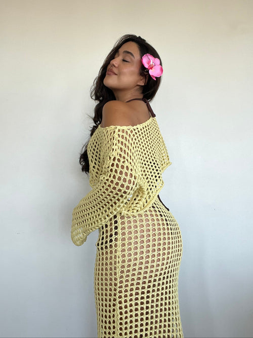 conjunto tejido de algodón color amarillo de mujer con top manga larga y falda larga calada estilo boho