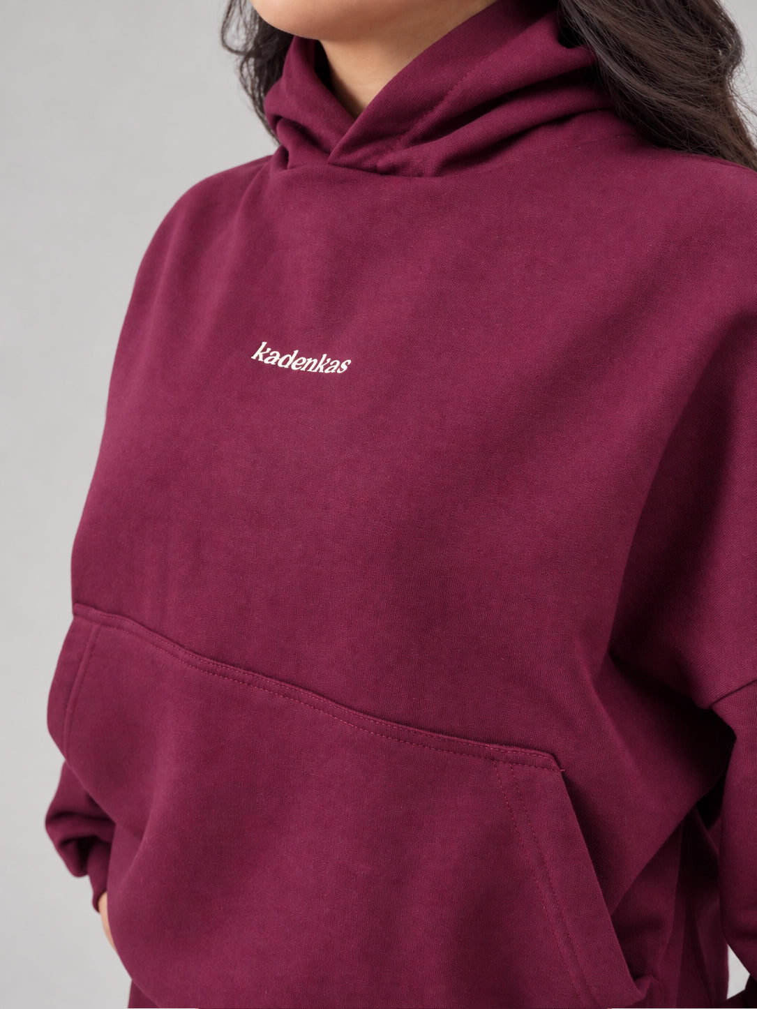 POLERÓN HOODIE CANGURO LOGO BORDADO - BURDEO