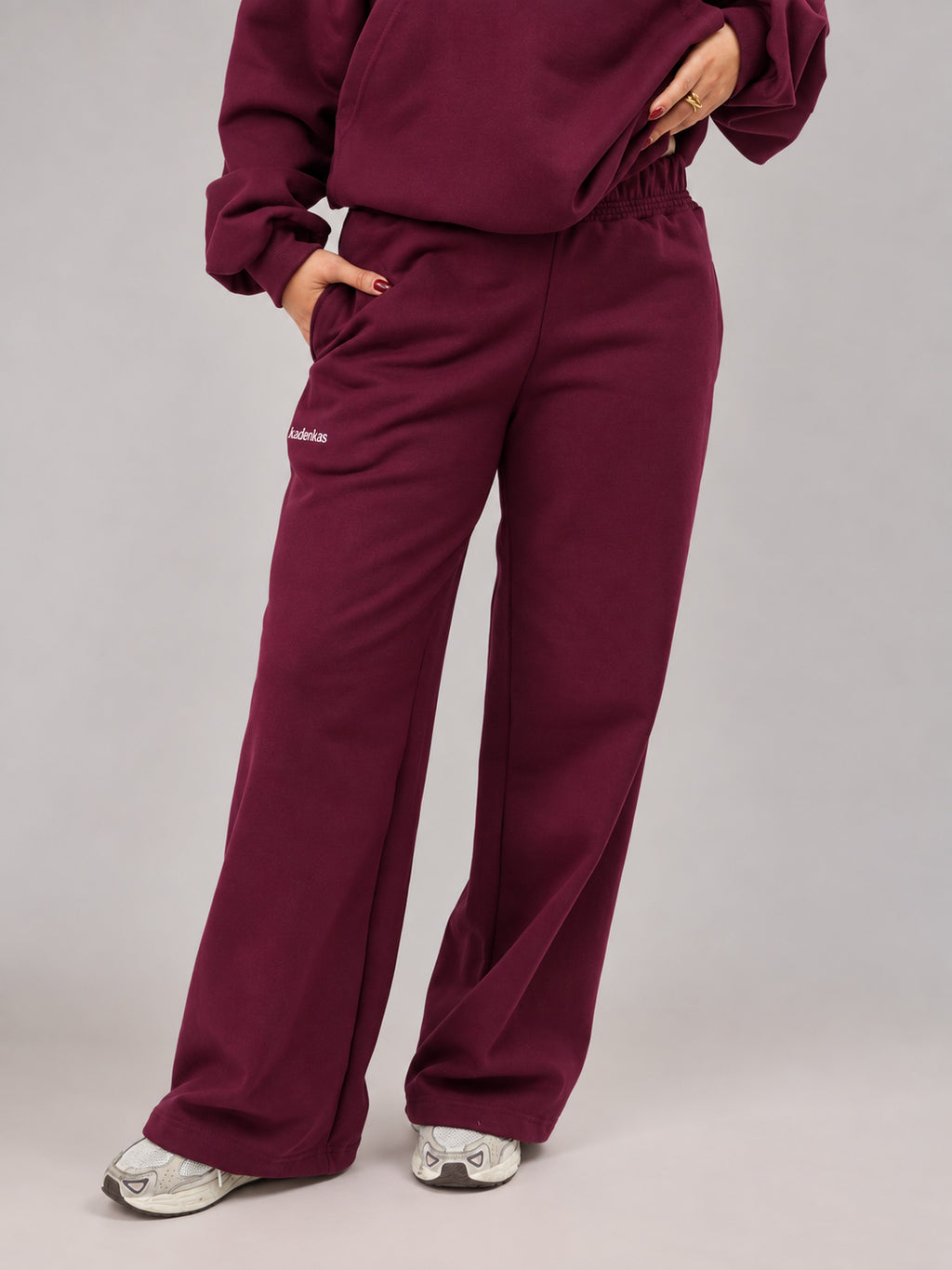 PANTALÓN DE BUZO RECTO LOGO BORDADO - BURDEO