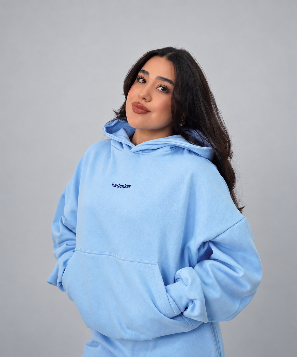 POLERÓN HOODIE CANGURO LOGO BORDADO - CELESTE