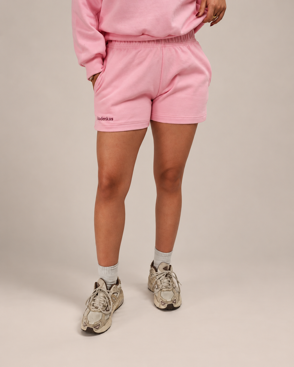 SHORT DE BUZO LOGO BORDADO - ROSADO