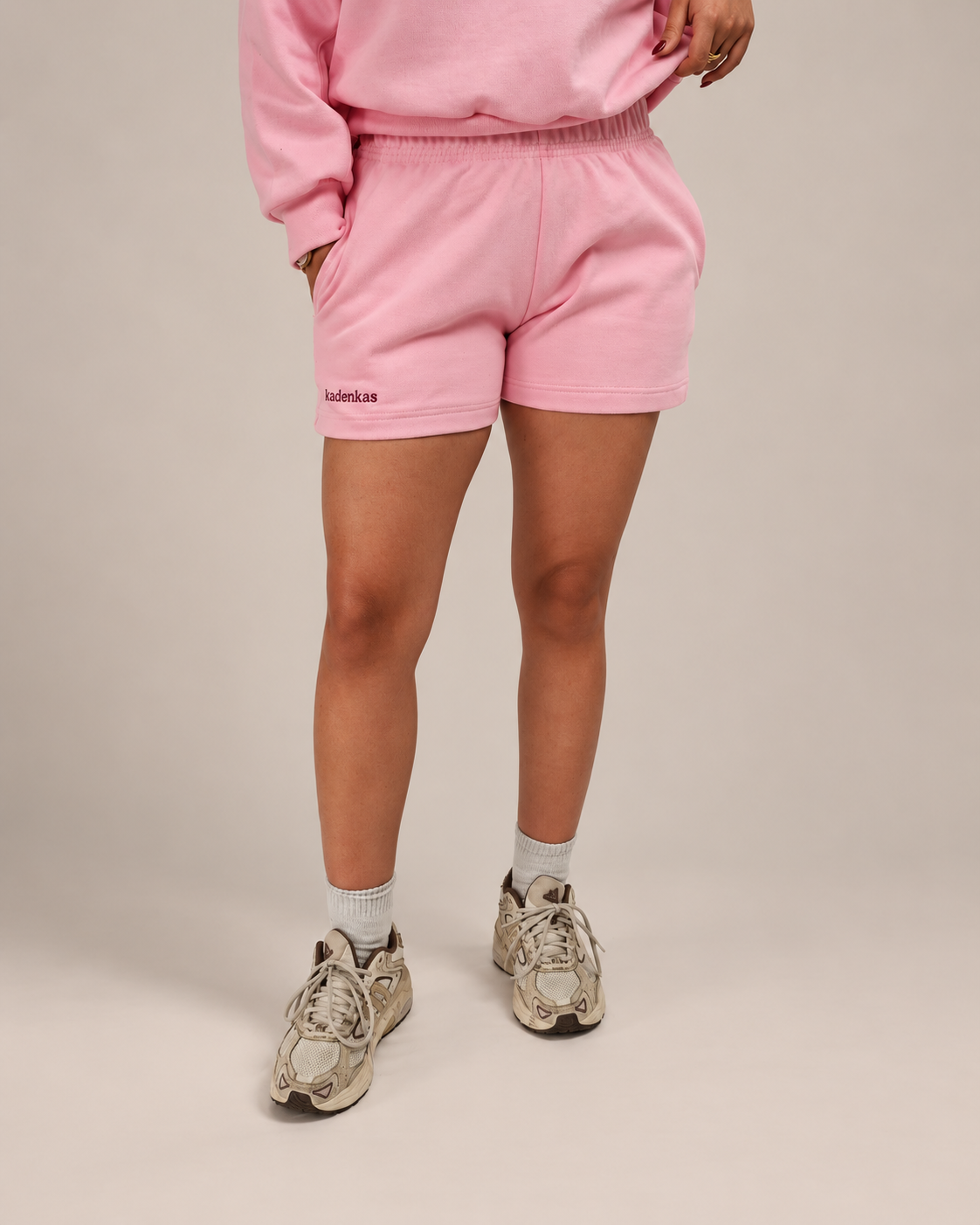 SHORT DE BUZO LOGO BORDADO - ROSADO