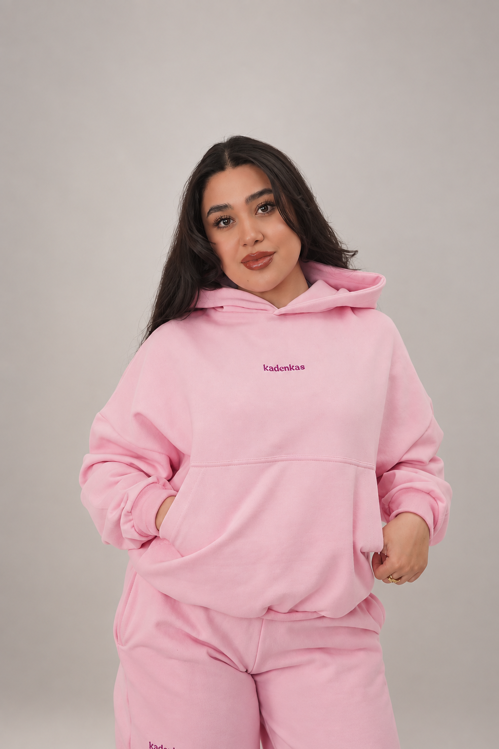 POLERÓN HOODIE CANGURO LOGO BORDADO - ROSADO