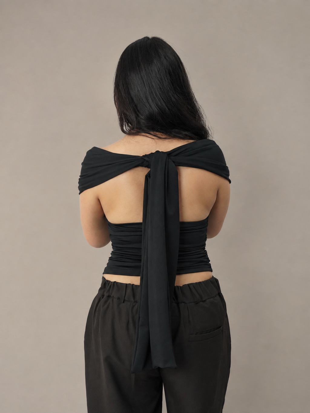 TOP VIVIENNE LAZOS - NEGRO