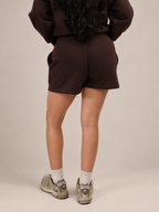 SHORT DE BUZO LOGO BORDADO - CAFÉ