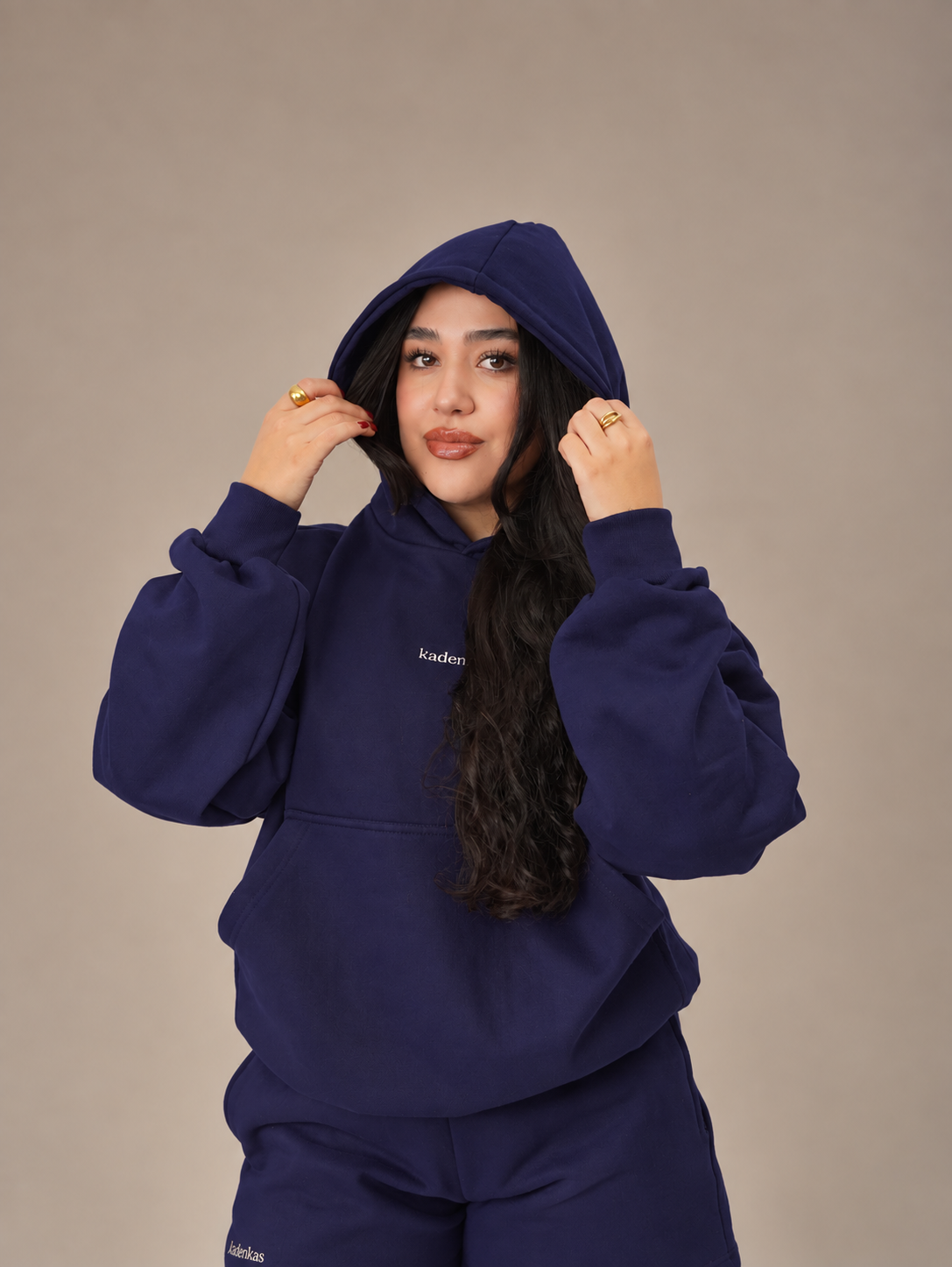 POLERÓN HOODIE CANGURO LOGO BORDADO - AZUL MARINO