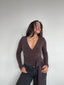 TOP PILATES CAFÉ - POLERA MANGA LARGA ESCOTE CRUZADO AMARRAS