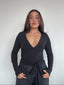TOP PILATES NEGRO - POLERA MANGA LARGA ESCOTE CRUZADO AMARRAS