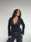 TOP SIENNA NEGRO - POLERA CON ESCOTE Y ENCAJE