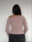 TOP LUNA BEIGE - POLERA MANGA LARGA OFF SHOULDER AJUSTADA