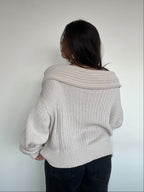 SWEATER LINA CRUDO - CHALECO DE ALGODÓN OFF SHOULDER OVERSIZE