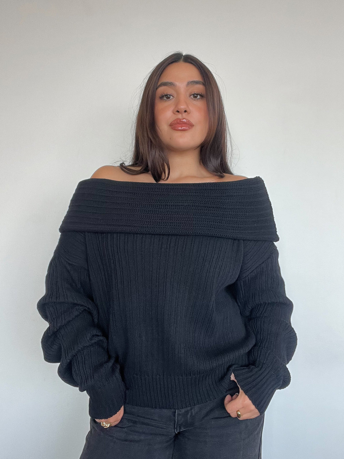 SWEATER LINA NEGRO - CHALECO DE ALGODÓN OFF SHOULDER OVERSIZE