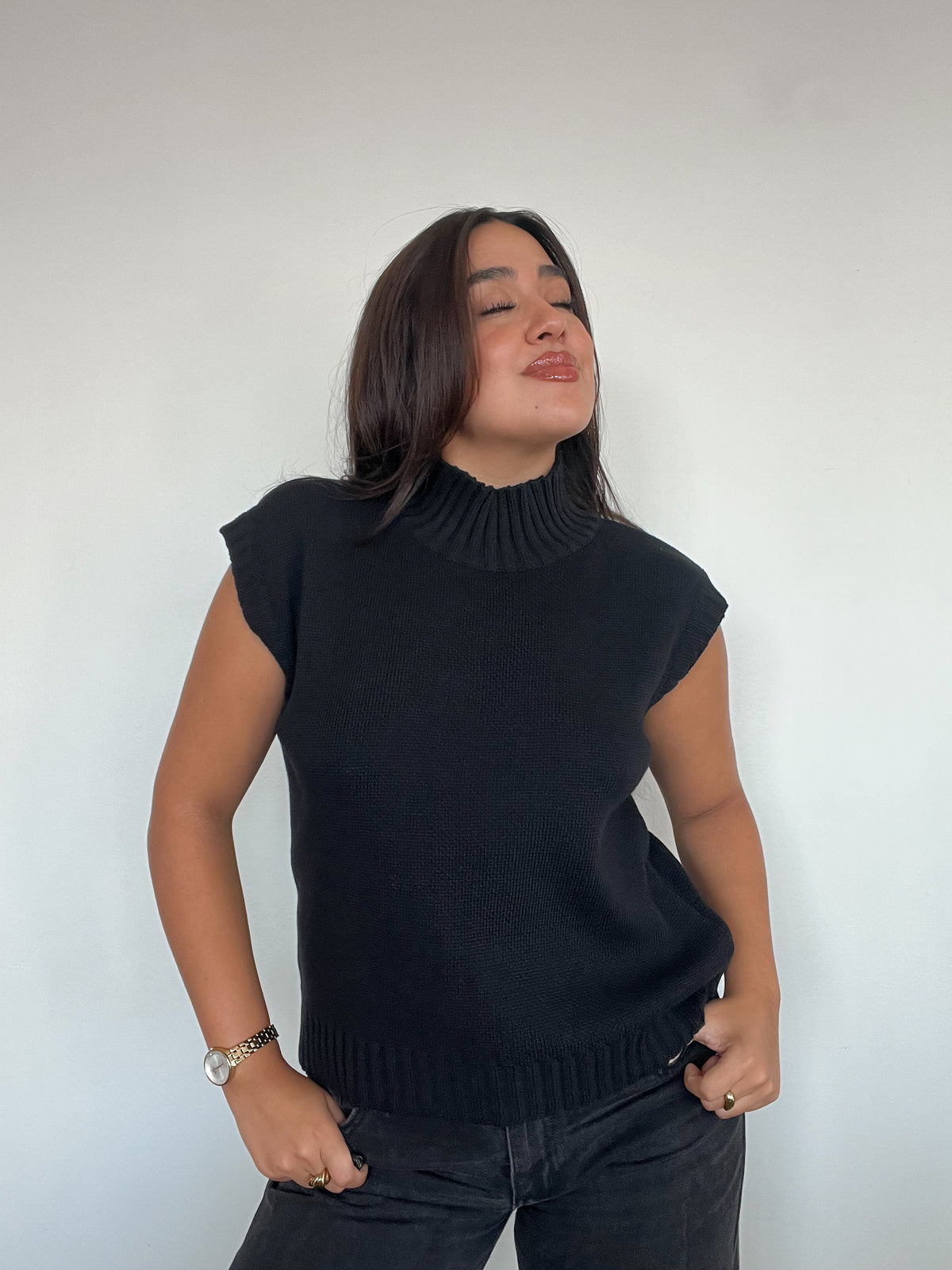 SWEATER HANNAH NEGRO - CHALECO DE ALGODÓN DE CUELLO ALTO