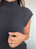 SWEATER HANNAH NEGRO - CHALECO DE ALGODÓN DE CUELLO ALTO
