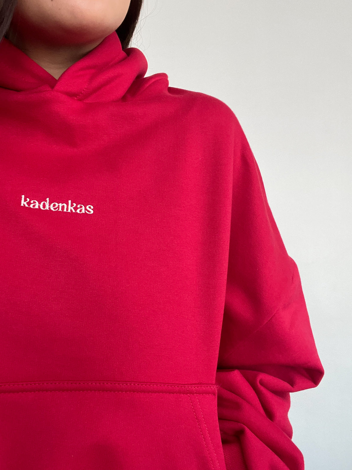 POLERÓN HOODIE ROJO - OVERSIZE CON GORRO LOGO BORDADO