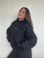 POLERÓN HOODIE NEGRO - OVERSIZE CON GORRO LOGO BORDADO