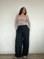 (PRE-VENTA) PANTALÓN BUZO NEGRO - CORTE RECTO LOGO BORDADO