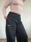(PRE-VENTA) PANTALÓN BUZO NEGRO - CORTE RECTO LOGO BORDADO