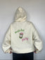 POLERÓN HOODIE MANTEQUILLA - OVERSIZE CON GORRO LOGO Y ESPALDA BORDADO