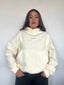 POLERÓN HOODIE MANTEQUILLA - OVERSIZE CON GORRO LOGO Y ESPALDA BORDADO